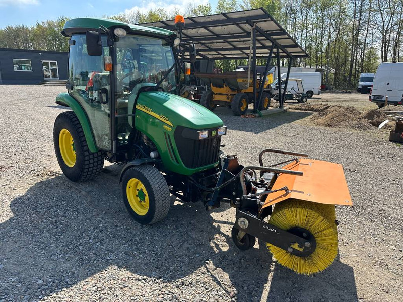 John Deere 3720 M/ Hydraulisk kost - 스트래들 트랙터 : 사진 2 John Deere 3720 M/ Hydraulisk kost - 스트래들 트랙터 : 사진 2
