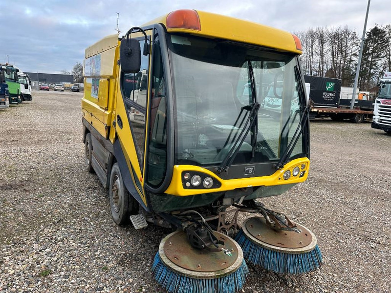 Johnston CN400 - 거리 청소 차량 : 사진 4 Johnston CN400 - 거리 청소 차량 : 사진 4
