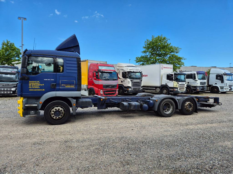 MAN TGM.TGS 26.290 / 6x2/4 // 6 seats // Lift - 컨테이너 운반 장치/ 스와프 보디 트럭 : 사진 2 MAN TGM.TGS 26.290 / 6x2/4 // 6 seats // Lift - 컨테이너 운반 장치/ 스와프 보디 트럭 : 사진 2