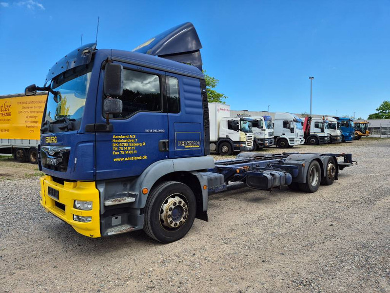 MAN TGM.TGS 26.290 / 6x2/4 // 6 seats // Lift - 컨테이너 운반 장치/ 스와프 보디 트럭 : 사진 1 MAN TGM.TGS 26.290 / 6x2/4 // 6 seats // Lift - 컨테이너 운반 장치/ 스와프 보디 트럭 : 사진 1