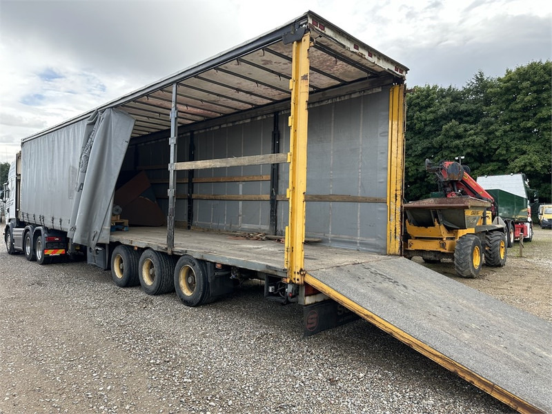 Schmitz Cargobull Machine transport trailer with bag ramp - 세미 트레일러 : 사진 3 Schmitz Cargobull Machine transport trailer with bag ramp - 세미 트레일러 : 사진 3