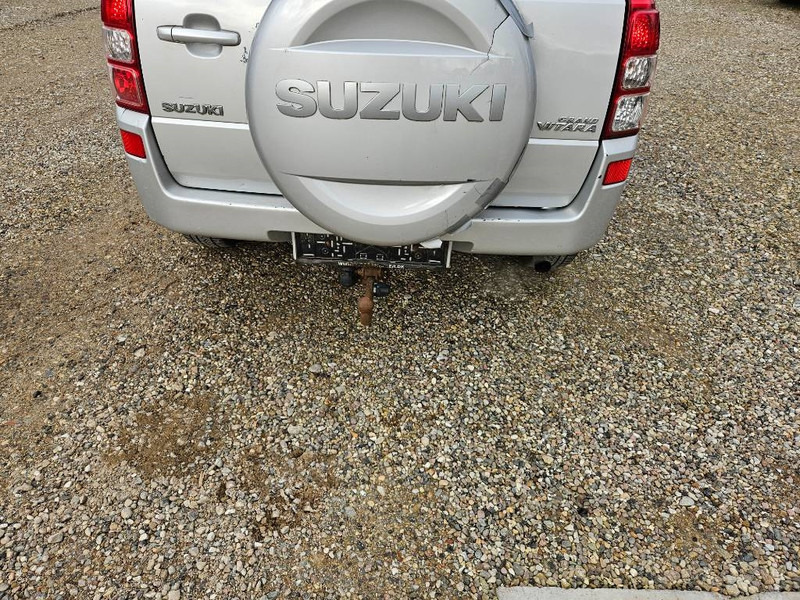 Suzuki Grand Vitara 2,0 GLX aut. Van 5d - 차량 : 사진 4 Suzuki Grand Vitara 2,0 GLX aut. Van 5d - 차량 : 사진 4