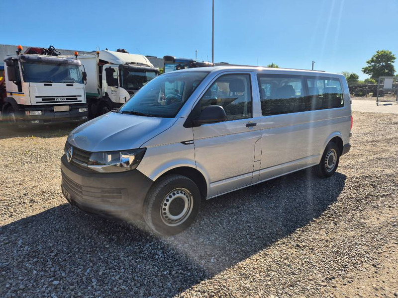 Volkswagen Transporter 2,0 TDi 102 Kombi lang 4d 9 prs - 차량 : 사진 1 Volkswagen Transporter 2,0 TDi 102 Kombi lang 4d 9 prs - 차량 : 사진 1