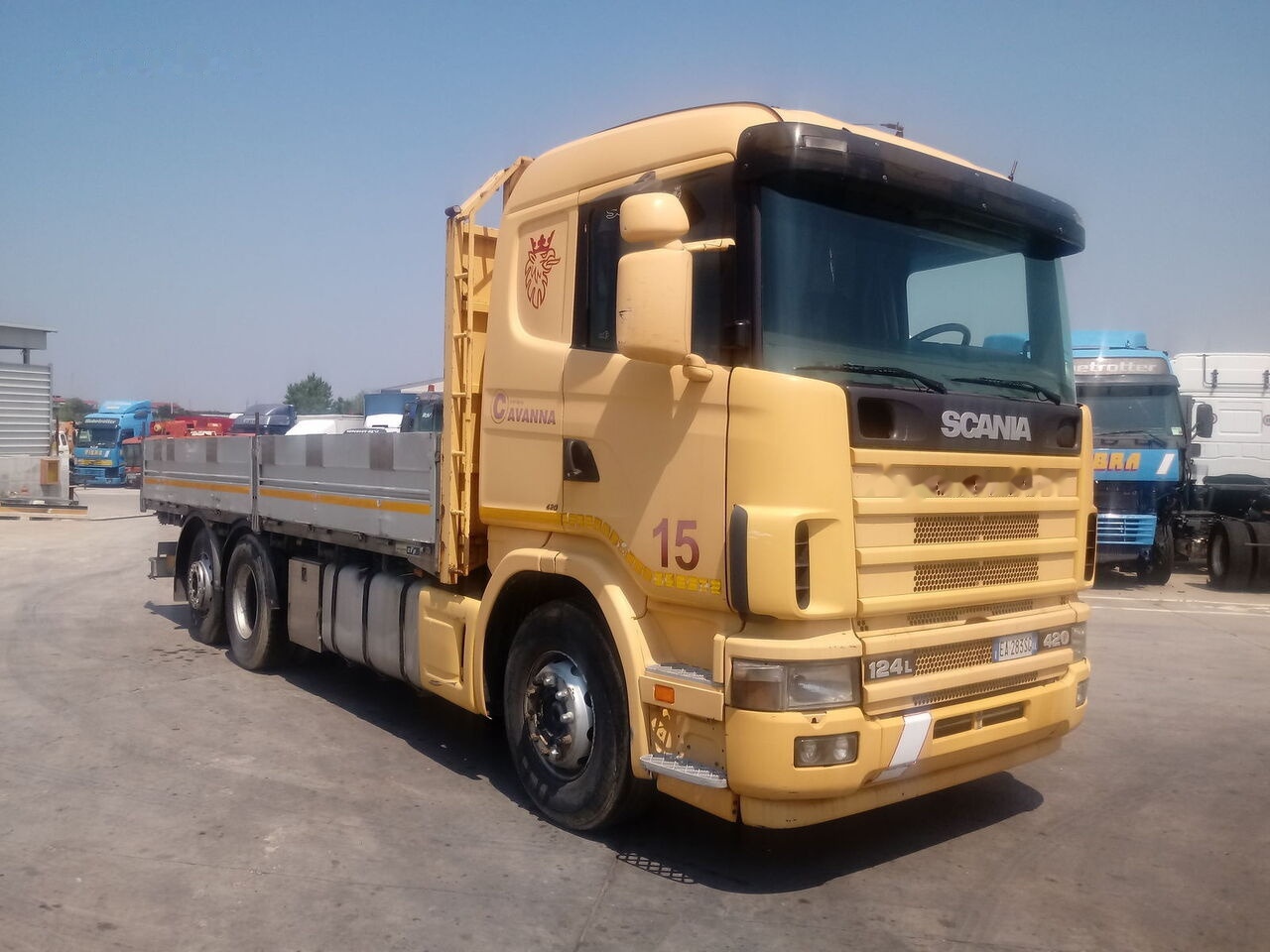 Scania 124 LB 420 - 드롭사이드/ 플랫베드 트럭 : 사진 2 Scania 124 LB 420 - 드롭사이드/ 플랫베드 트럭 : 사진 2
