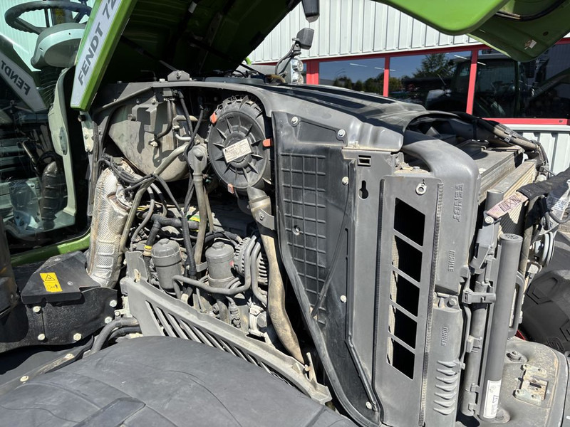장궤형 트랙터 Fendt 724 S4 Profi Plus : 사진 15