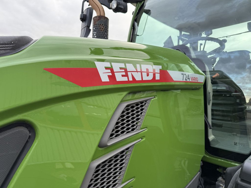 장궤형 트랙터 Fendt 724 Vario Gen 6 Profi Plus : 사진 14