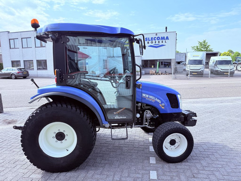New Holland Boomer 45D Easy Drive - 장궤형 트랙터 : 사진 4 New Holland Boomer 45D Easy Drive - 장궤형 트랙터 : 사진 4