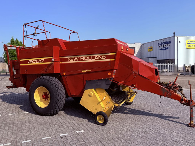 New Holland D2000 Big Baler - 정사각 베일러 : 사진 3 New Holland D2000 Big Baler - 정사각 베일러 : 사진 3
