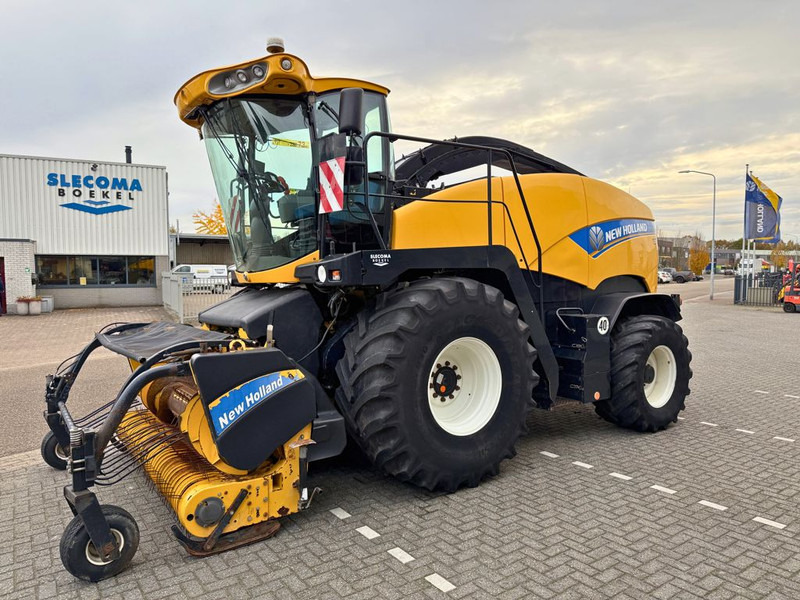 New Holland FR9050 - 견인식 목초수확기 : 사진 1 New Holland FR9050 - 견인식 목초수확기 : 사진 1