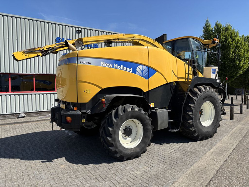 New Holland FR9050 - 견인식 목초수확기 : 사진 3 New Holland FR9050 - 견인식 목초수확기 : 사진 3