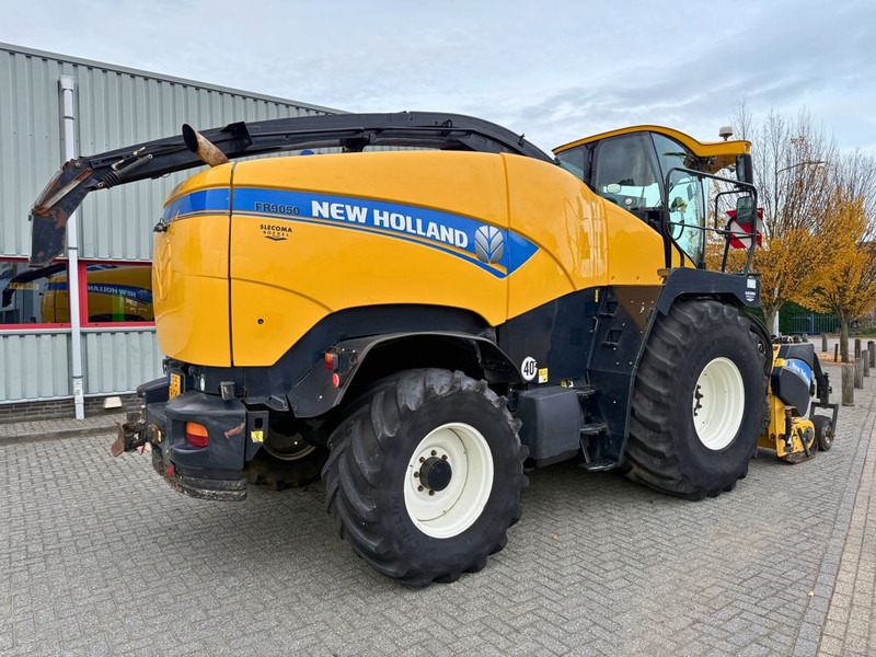 New Holland FR9050 - 견인식 목초수확기 : 사진 3 New Holland FR9050 - 견인식 목초수확기 : 사진 3