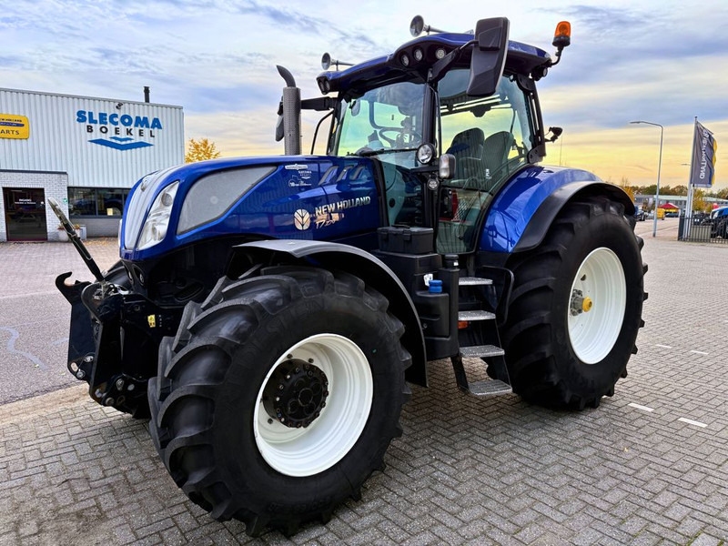 New Holland T7.270 AC 10 Years Blue Power Edition - 장궤형 트랙터 : 사진 1 New Holland T7.270 AC 10 Years Blue Power Edition - 장궤형 트랙터 : 사진 1