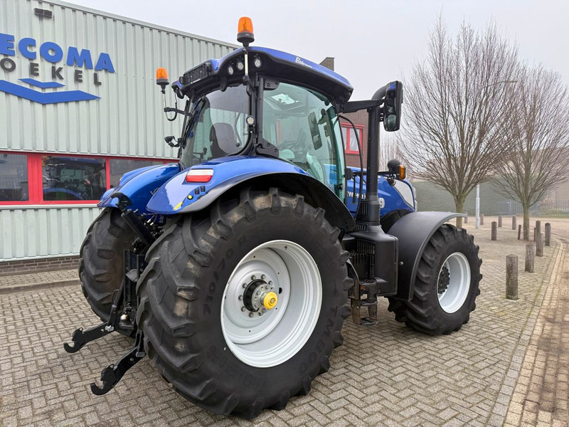 New Holland T7.270AC Stage V - 장궤형 트랙터 : 사진 3 New Holland T7.270AC Stage V - 장궤형 트랙터 : 사진 3