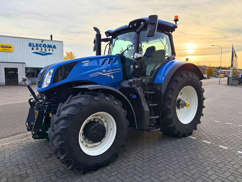 New Holland T7.275HD AC Stage V New Gen - 장궤형 트랙터 : 사진 1 New Holland T7.275HD AC Stage V New Gen - 장궤형 트랙터 : 사진 1