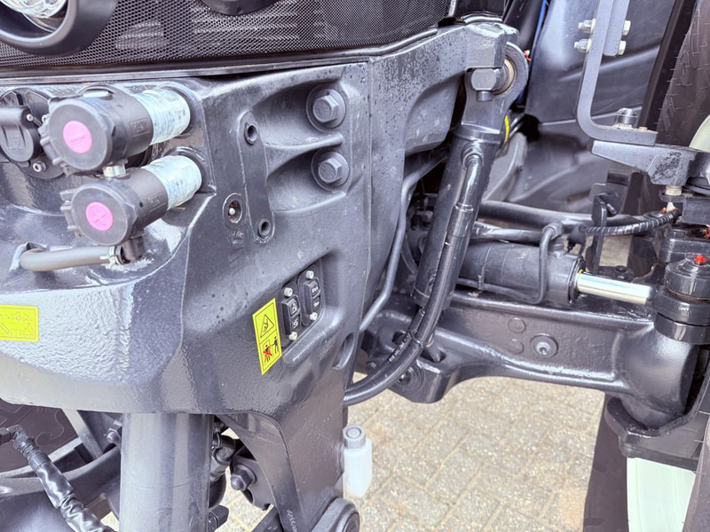 리스 New Holland T7.315HD Auto Command + GPS New Holland T7.315HD Auto Command + GPS : 사진 8 리스 New Holland T7.315HD Auto Command + GPS New Holland T7.315HD Auto Command + GPS : 사진 8