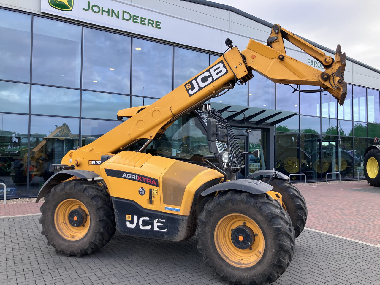 JCB 532.70 AGRIXTRA - 텔레스코픽 핸들러 : 사진 1 JCB 532.70 AGRIXTRA - 텔레스코픽 핸들러 : 사진 1