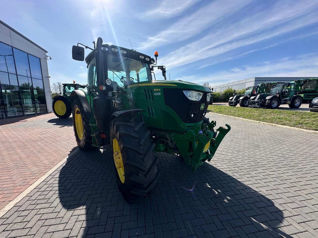 장궤형 트랙터 JOHN DEERE 6135R : 사진 13