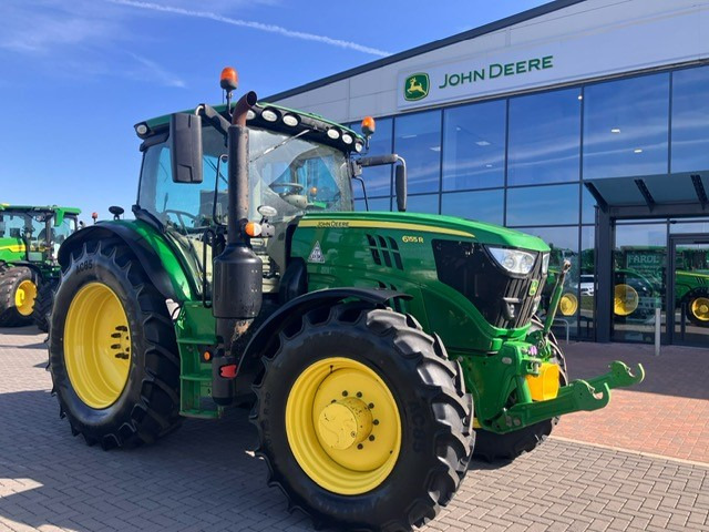 JOHN DEERE 6155R - 장궤형 트랙터 : 사진 1 JOHN DEERE 6155R - 장궤형 트랙터 : 사진 1