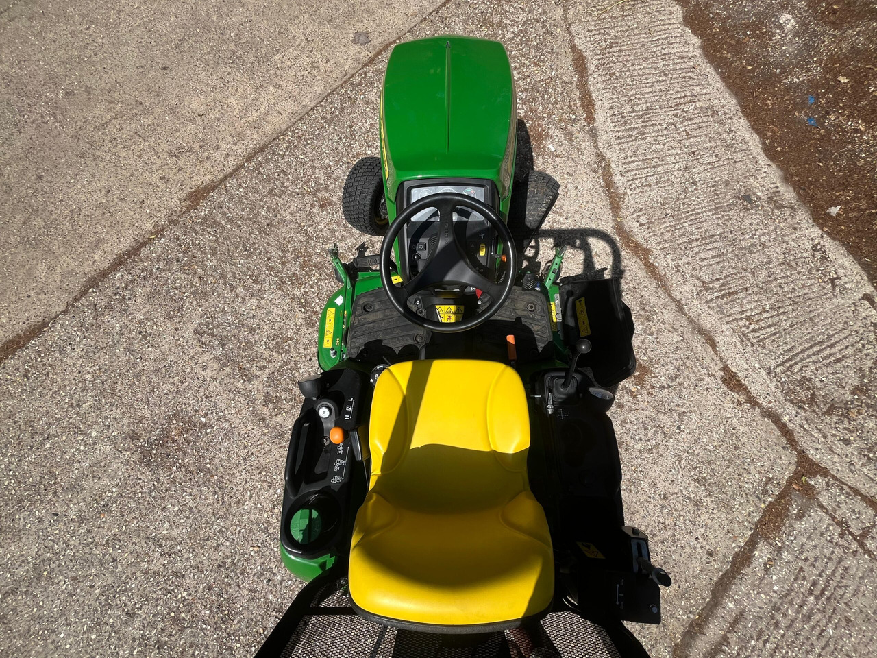 John Deere 1026R Sub-compact Tractor - 스트래들 트랙터 : 사진 4 John Deere 1026R Sub-compact Tractor - 스트래들 트랙터 : 사진 4