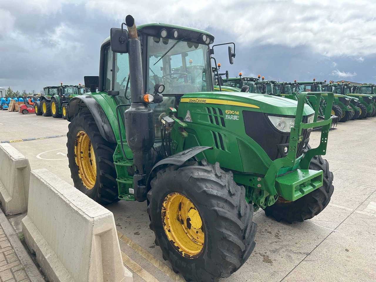 John Deere 6130M - 장궤형 트랙터 : 사진 5 John Deere 6130M - 장궤형 트랙터 : 사진 5