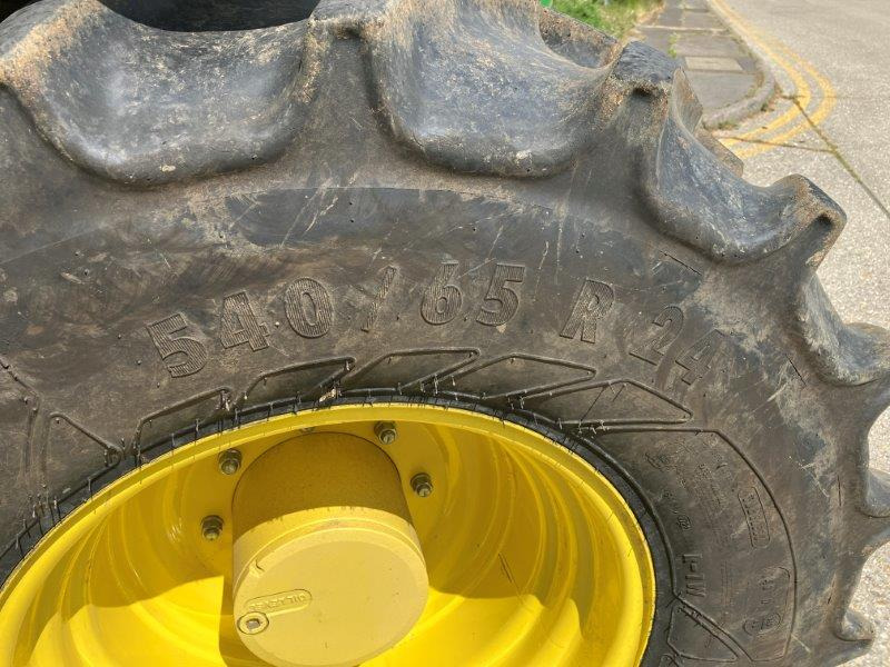 장궤형 트랙터 John Deere 6130R : 사진 19