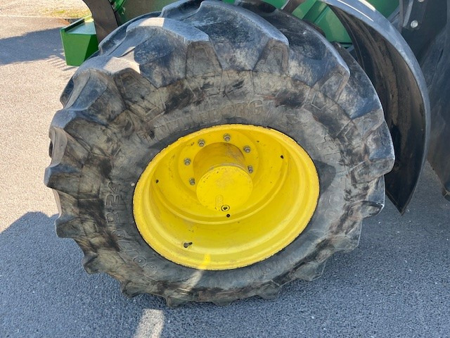 John Deere 6130R - 장궤형 트랙터 : 사진 3 John Deere 6130R - 장궤형 트랙터 : 사진 3