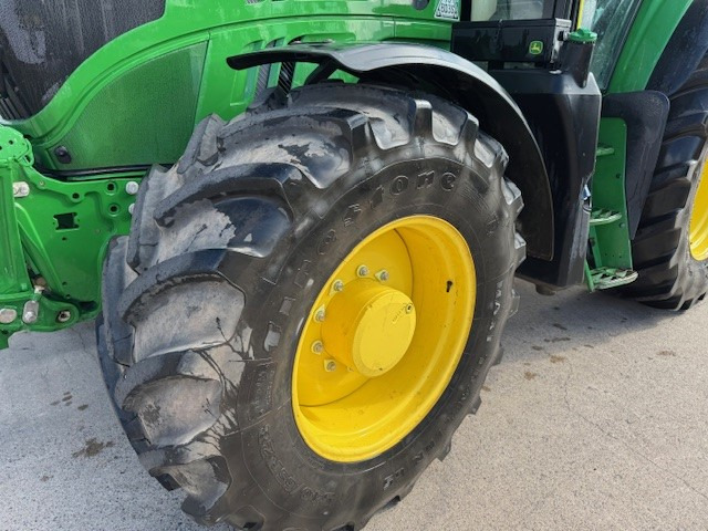 John Deere 6155M - 장궤형 트랙터 : 사진 2 John Deere 6155M - 장궤형 트랙터 : 사진 2