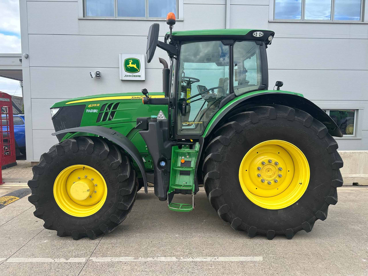 John Deere 6215R - 장궤형 트랙터 : 사진 2 John Deere 6215R - 장궤형 트랙터 : 사진 2