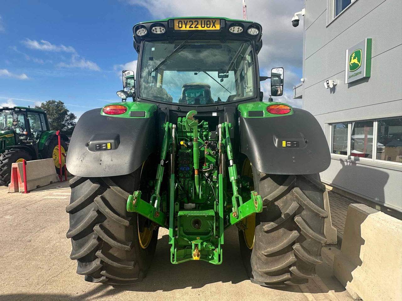 John Deere 6215R - 장궤형 트랙터 : 사진 3 John Deere 6215R - 장궤형 트랙터 : 사진 3