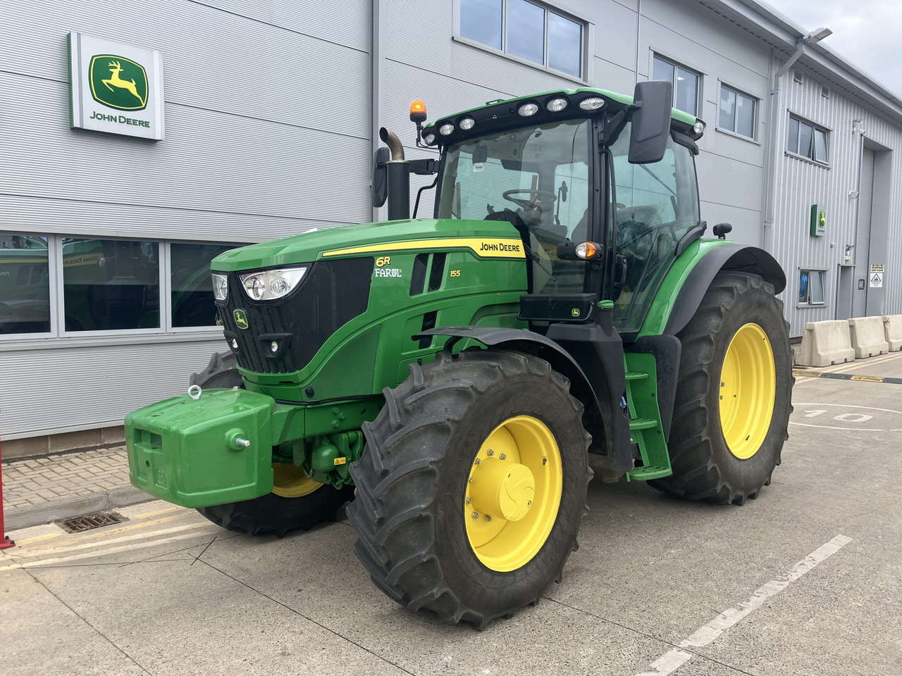 John Deere 6R 155 - 장궤형 트랙터 : 사진 1 John Deere 6R 155 - 장궤형 트랙터 : 사진 1