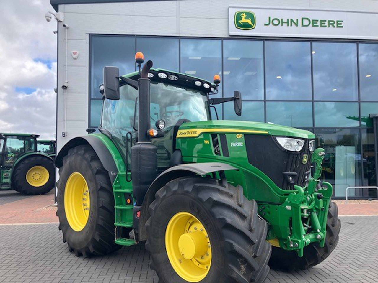 John Deere 6R 195 - 장궤형 트랙터 : 사진 3 John Deere 6R 195 - 장궤형 트랙터 : 사진 3