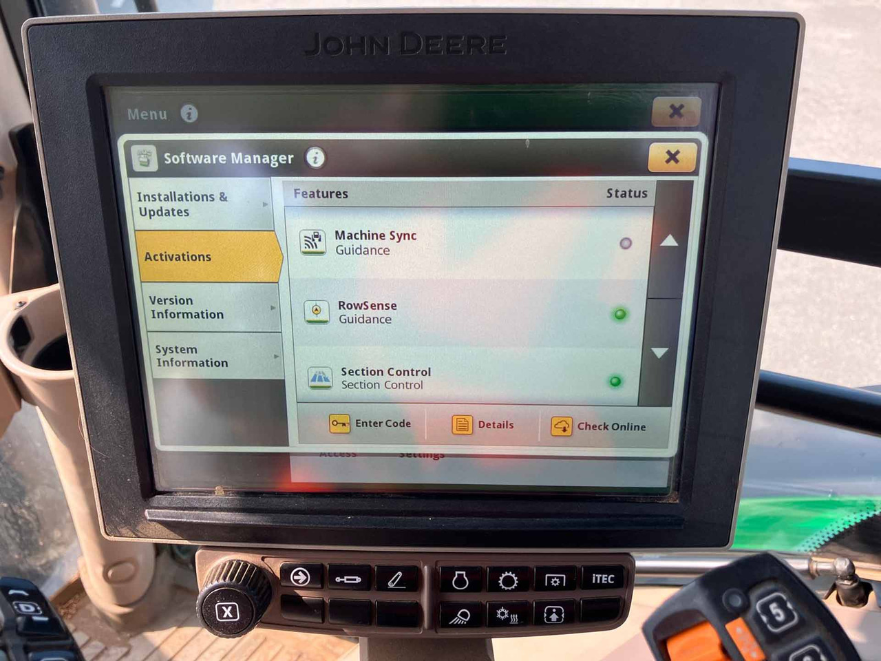 장궤형 트랙터 John Deere 6R 215 : 사진 18