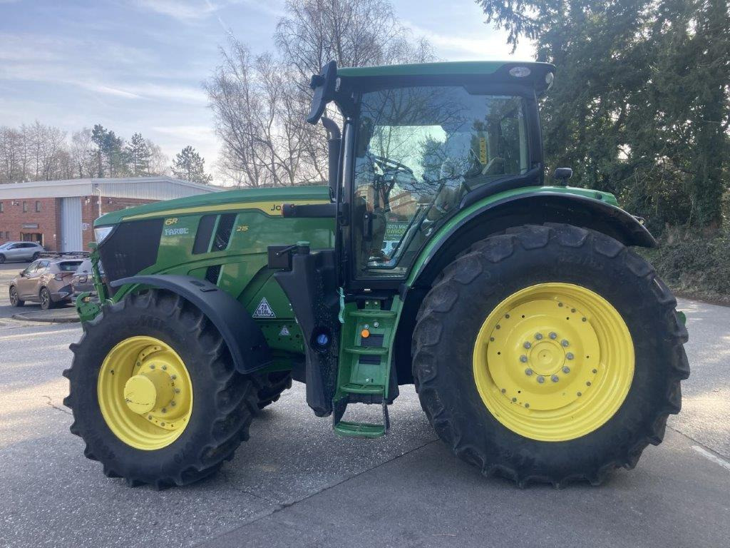 John Deere 6R 215 - 장궤형 트랙터 : 사진 3 John Deere 6R 215 - 장궤형 트랙터 : 사진 3