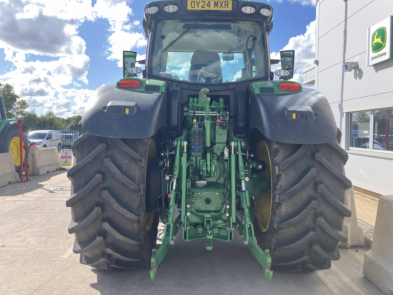 John Deere 6R 215 - 장궤형 트랙터 : 사진 4 John Deere 6R 215 - 장궤형 트랙터 : 사진 4