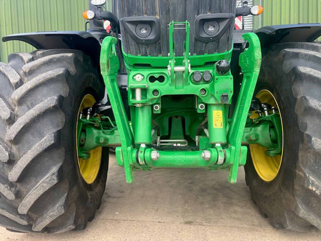 John Deere 6R 215 - 장궤형 트랙터 : 사진 4 John Deere 6R 215 - 장궤형 트랙터 : 사진 4