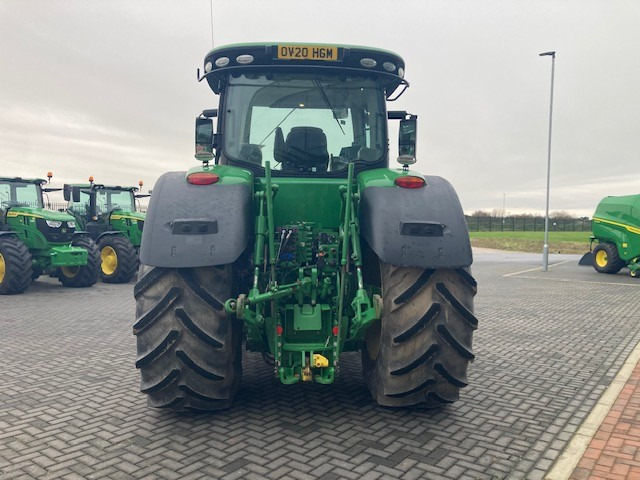 John Deere 7310R - 장궤형 트랙터 : 사진 5 John Deere 7310R - 장궤형 트랙터 : 사진 5