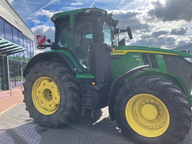 John Deere 7R 330 - 장궤형 트랙터 : 사진 3 John Deere 7R 330 - 장궤형 트랙터 : 사진 3