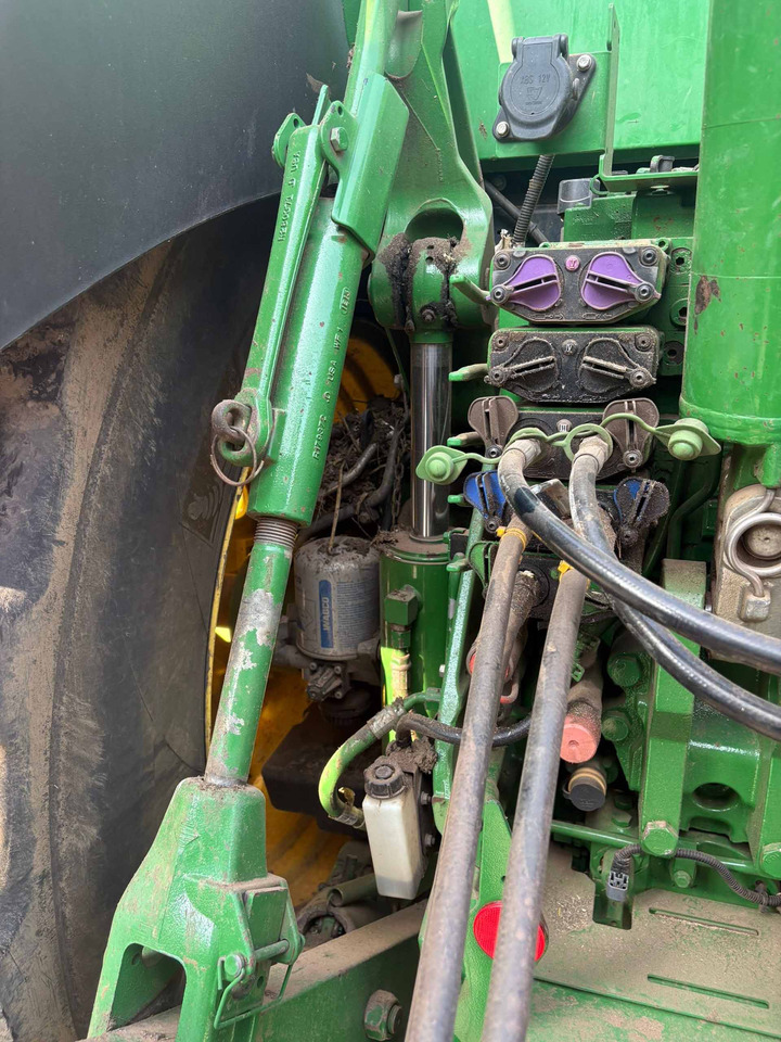 John Deere 8R 370 - 장궤형 트랙터 : 사진 5 John Deere 8R 370 - 장궤형 트랙터 : 사진 5