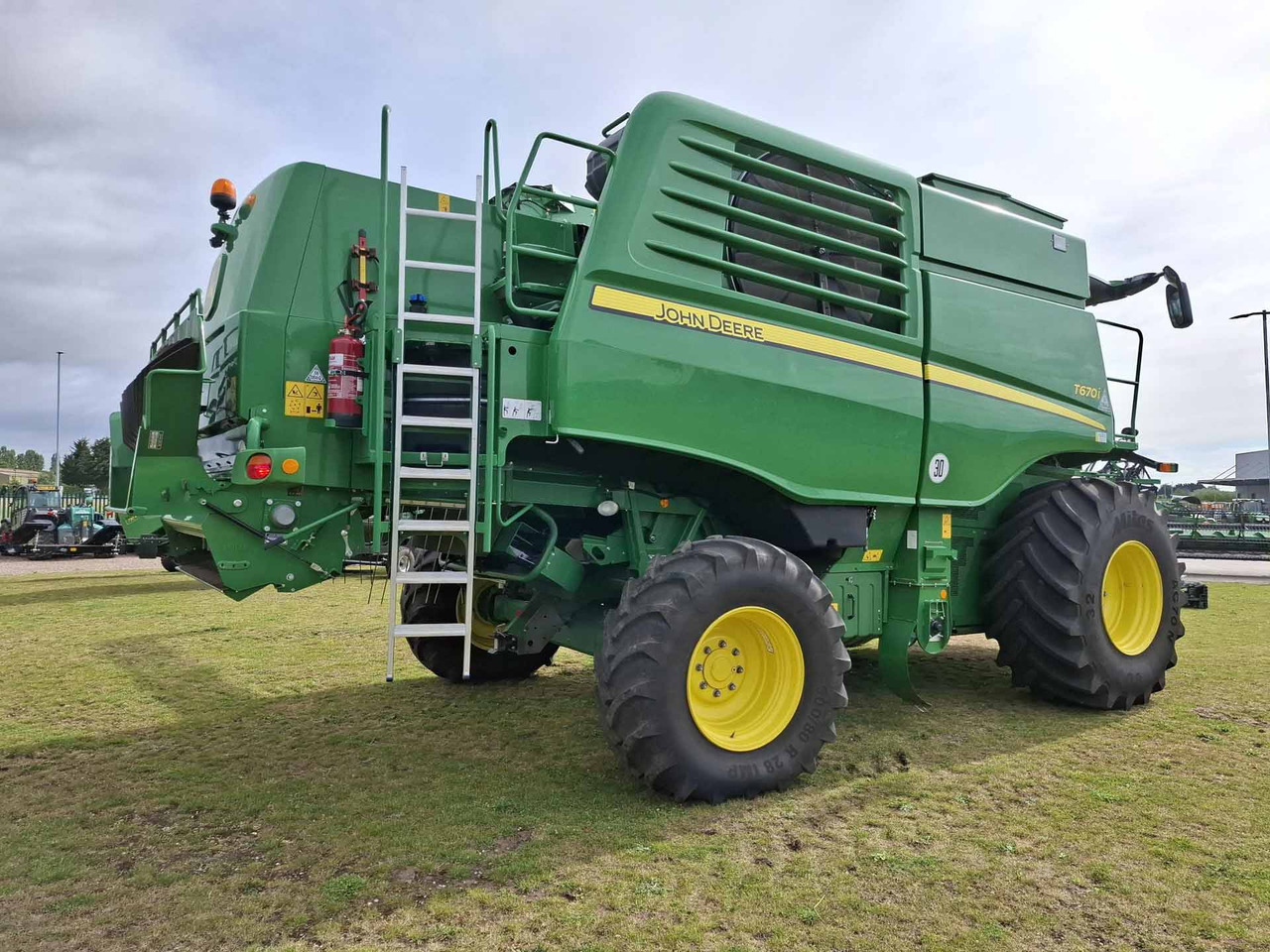 John Deere T670 - 목초수확기 : 사진 4 John Deere T670 - 목초수확기 : 사진 4
