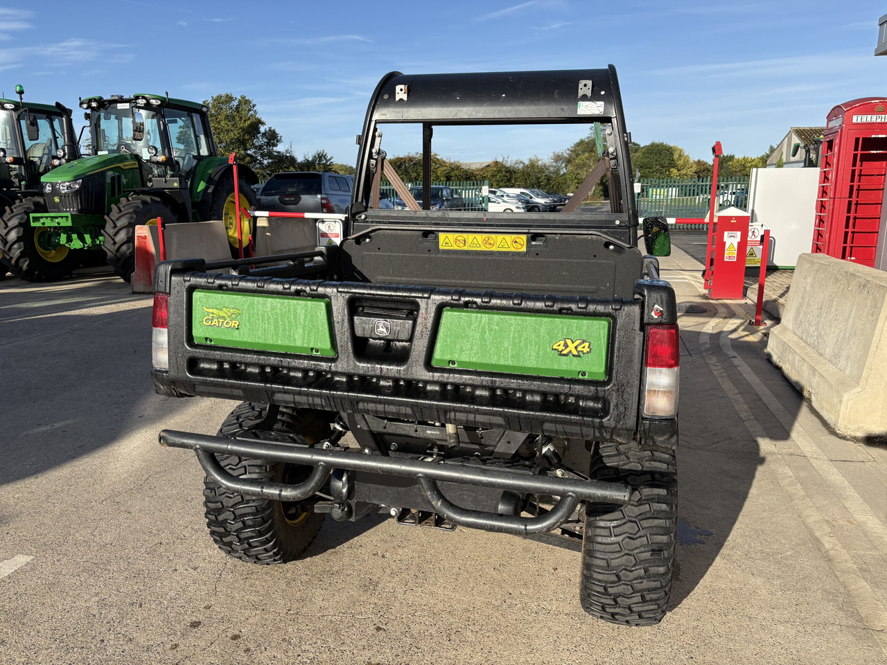 John Deere XUV855M Gator - 사이드 바이 사이드/ ATV : 사진 4 John Deere XUV855M Gator - 사이드 바이 사이드/ ATV : 사진 4