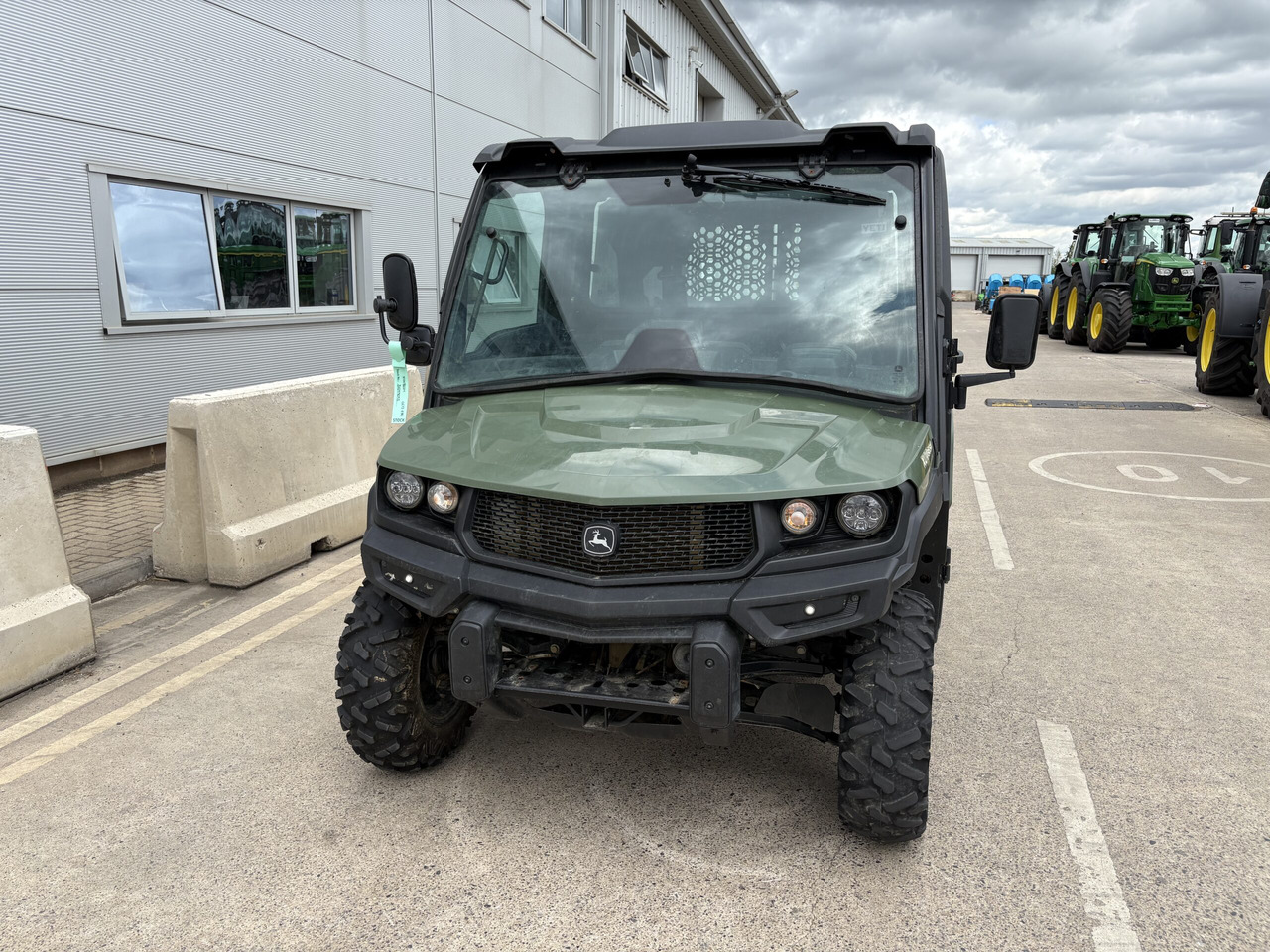 John Deere XUV865M Gator - 사이드 바이 사이드/ ATV : 사진 2 John Deere XUV865M Gator - 사이드 바이 사이드/ ATV : 사진 2