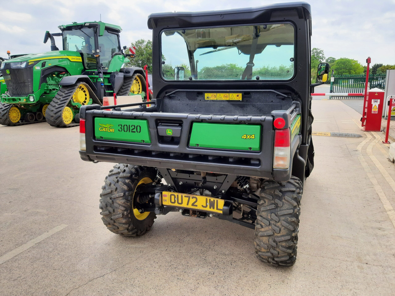 John Deere XUV865M Gator - 사이드 바이 사이드/ ATV : 사진 4 John Deere XUV865M Gator - 사이드 바이 사이드/ ATV : 사진 4