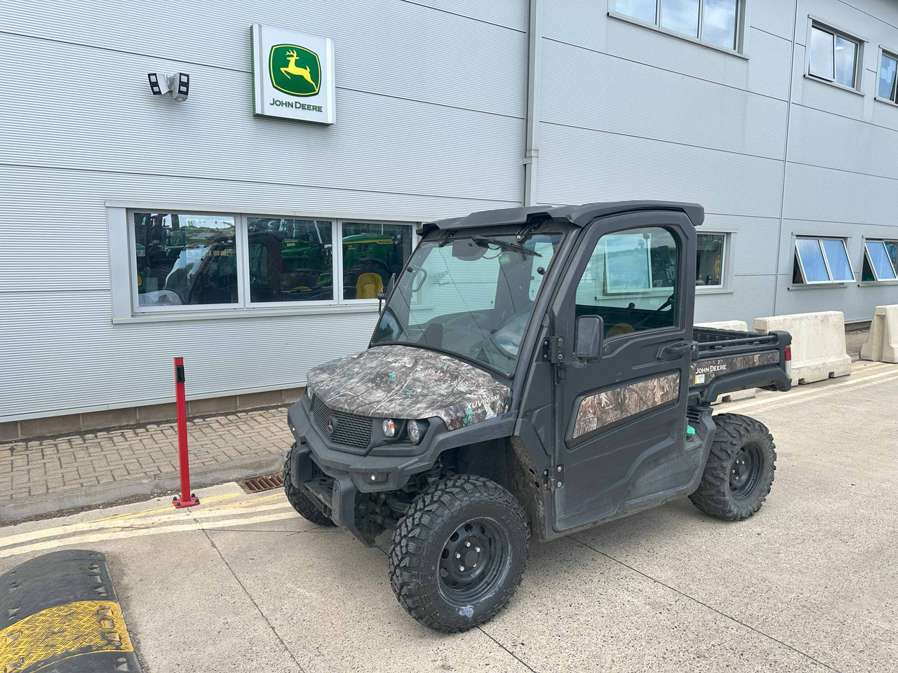 John Deere XUV865M - 사이드 바이 사이드/ ATV : 사진 1 John Deere XUV865M - 사이드 바이 사이드/ ATV : 사진 1