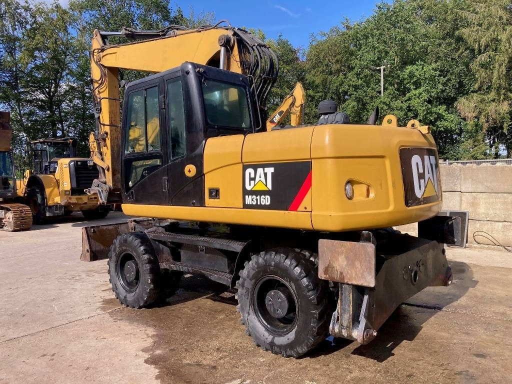CAT M 316 D - 휠 굴삭기 : 사진 3 CAT M 316 D - 휠 굴삭기 : 사진 3