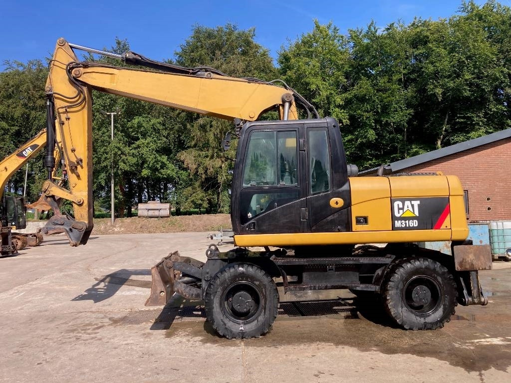 CAT M 316 D - 휠 굴삭기 : 사진 2 CAT M 316 D - 휠 굴삭기 : 사진 2
