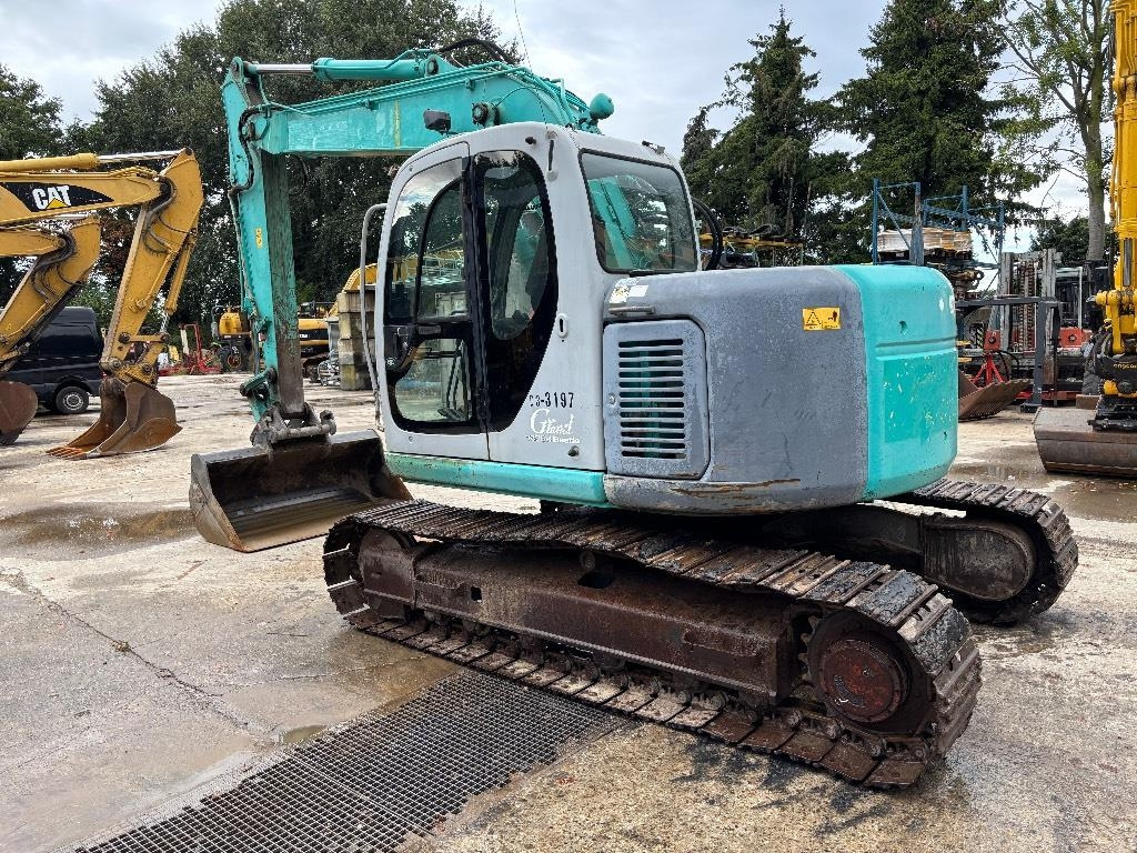 Kobelco SK 135 - 크롤러 굴삭기 : 사진 2 Kobelco SK 135 - 크롤러 굴삭기 : 사진 2