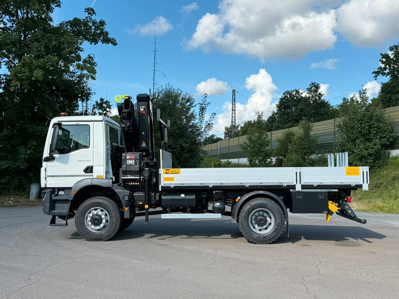 MAN TGM 18.320 4x4 Hiab 228-4 Kran - 크레인 트럭 : 사진 4 MAN TGM 18.320 4x4 Hiab 228-4 Kran - 크레인 트럭 : 사진 4