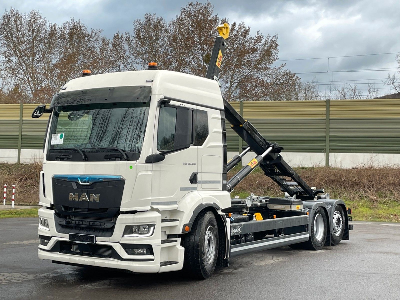MAN TGS 26.480 6x2 Retarder Hyva 20-60 Abrollkipper - 후크 리프트 트럭 : 사진 2 MAN TGS 26.480 6x2 Retarder Hyva 20-60 Abrollkipper - 후크 리프트 트럭 : 사진 2