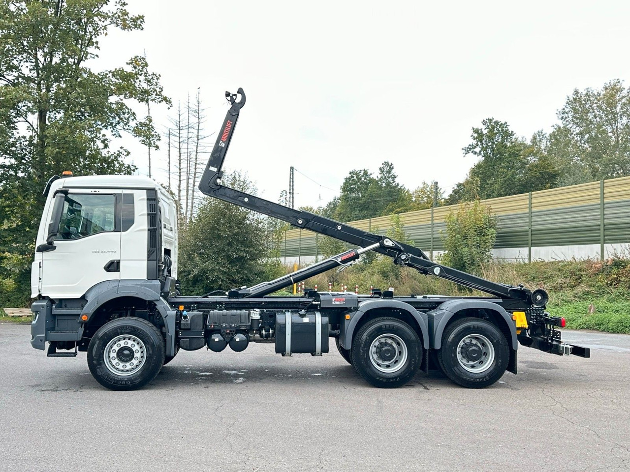 MAN TGS 33.440 6x4 Euro6e MultiLift 21S59 - 후크 리프트 트럭, 크레인 트럭 : 사진 3 MAN TGS 33.440 6x4 Euro6e MultiLift 21S59 - 후크 리프트 트럭, 크레인 트럭 : 사진 3