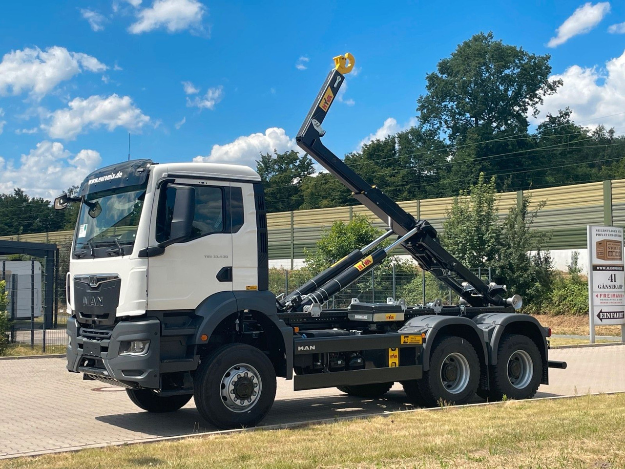 MAN TGS 33.440 6x6 Euro6e Hyva - Hiab MultiLift - 후크 리프트 트럭, 크레인 트럭 : 사진 2 MAN TGS 33.440 6x6 Euro6e Hyva - Hiab MultiLift - 후크 리프트 트럭, 크레인 트럭 : 사진 2